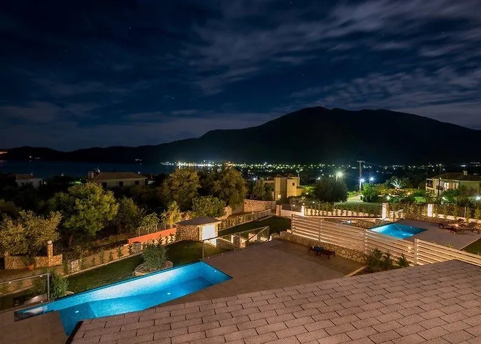 White Villa Karavomylos